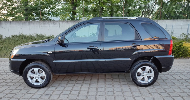 Kia Sportage cena 24900 przebieg: 141000, rok produkcji 2010 z Kostrzyn małe 781